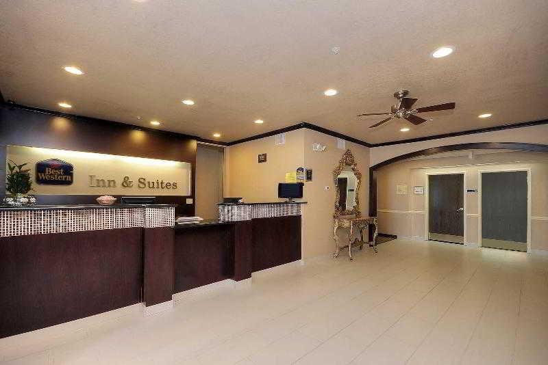 Baymont By Wyndham Clute Lake Jackson Exterior photo