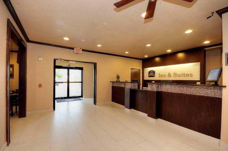 Baymont By Wyndham Clute Lake Jackson Exterior photo